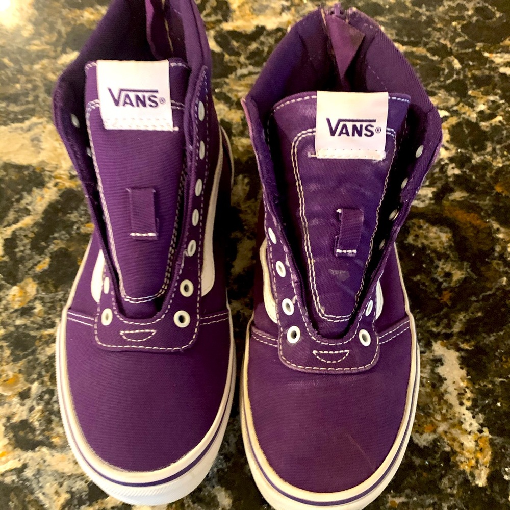 Purple high top Vans size 3.5.  No laces.